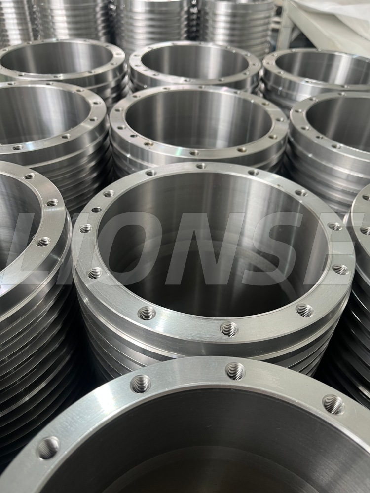 Technologinė iteracija suteikia galimybę atnaujinti pramonę – įvorėmis apdorotos dalys atveria naują didelio tikslumo programų skyrių