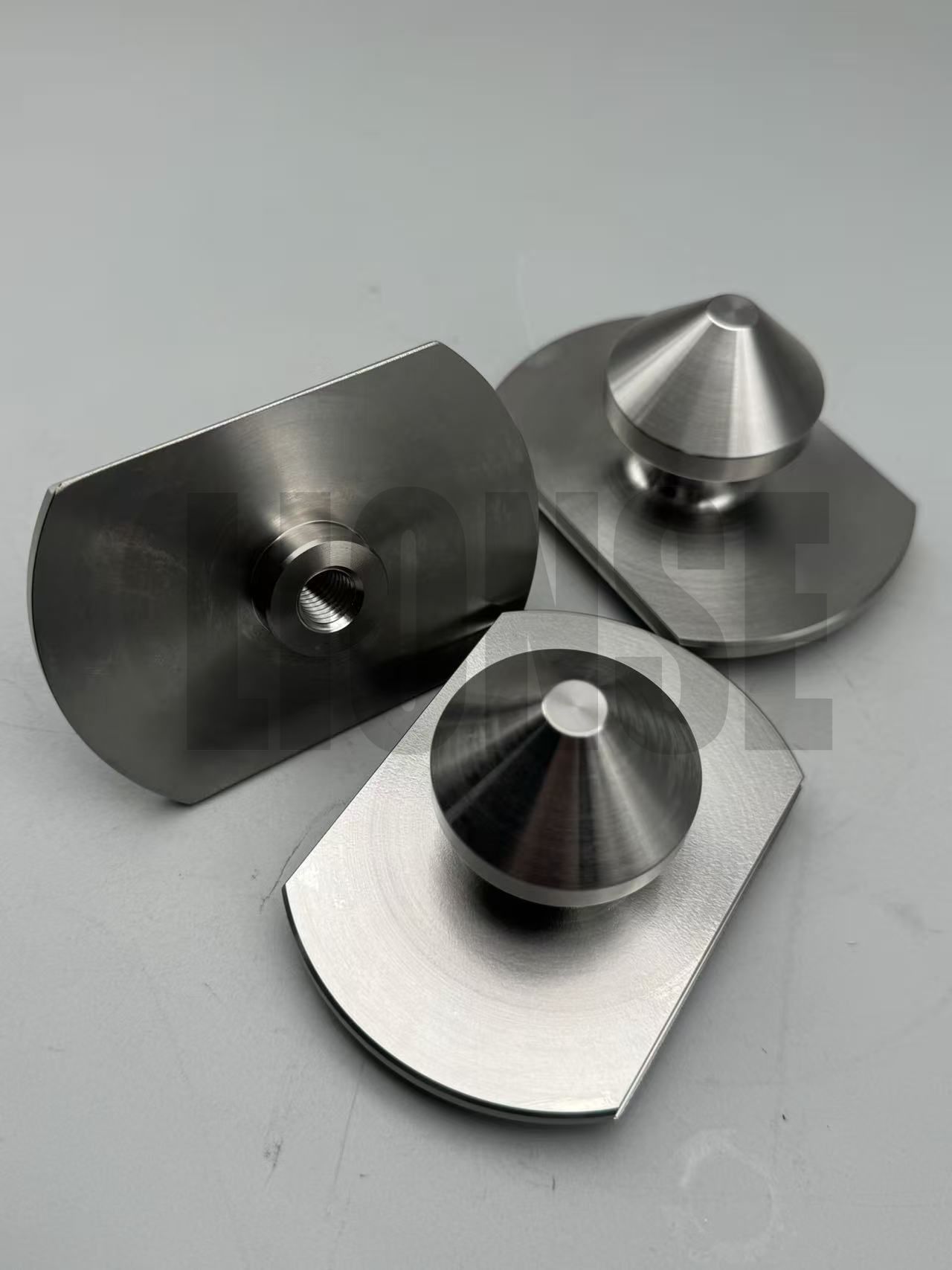 Ieškote tikslių dalių? Ar verta išbandyti šį kūginį smeigtuką?