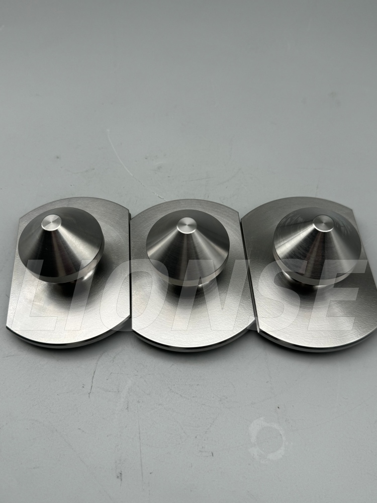 Kūginio paviršiaus nustatymo trauka